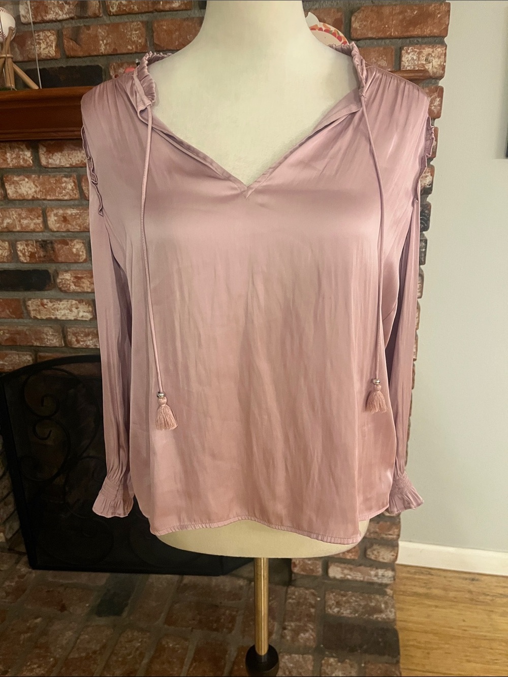 PAIGE Oversized Dusty Rose V-Neck Tassel Long Sleeve Blouse - Picture 1 of 6